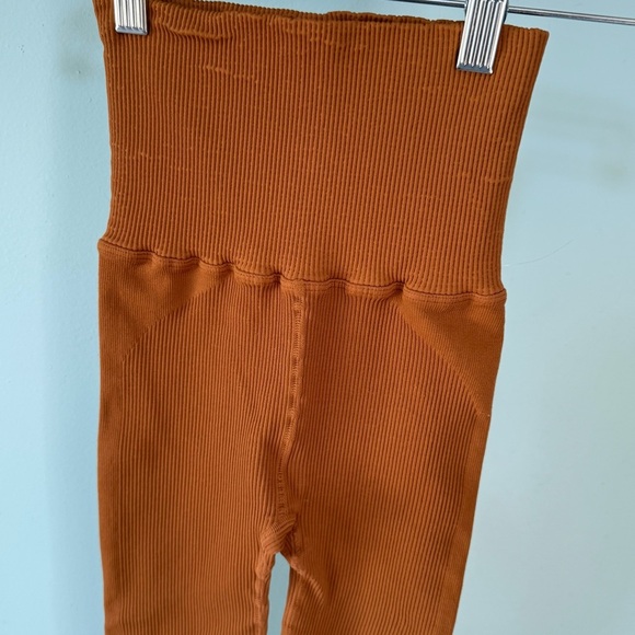 Free People Movement High Waisted Toasted Coconut Rust Orange Leggings Sz XS/S - Picture 2 of 9
